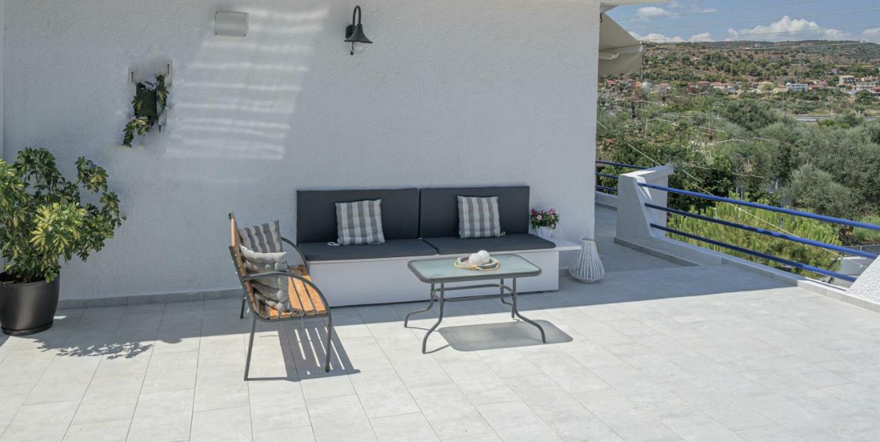 Sgs Luxury Apartments Xilókasztro Kültér fotó